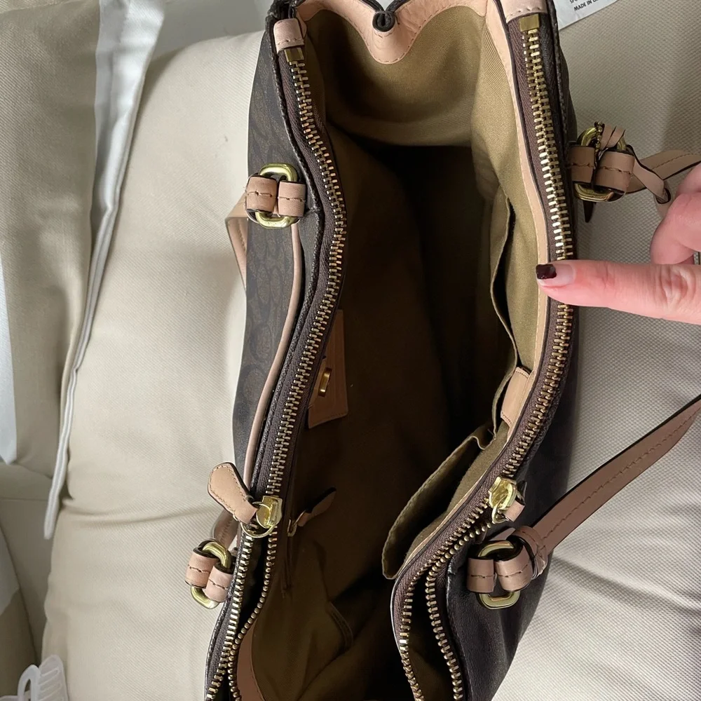 Coach Brown Signature Tote with Tan Handles and Red Tag